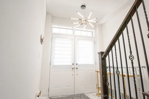 116 DURHAM AVE Avenue, Barrie, ON L9J 0L8