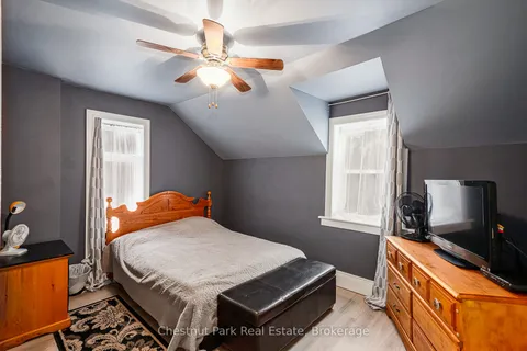 47 Market Street, ON L9Y 3M5