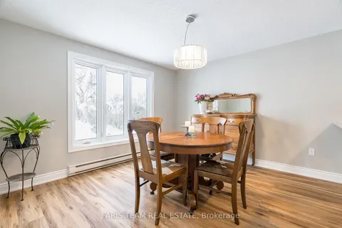 49 Ridgeway Avenue, ON L4N 5M2