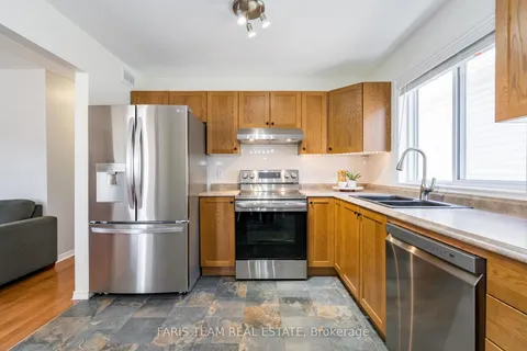 510 West Street, ON L3V 5H5