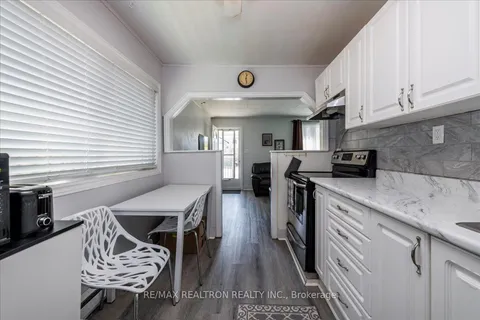 25 Victory Crescent, ON L9M 1B6