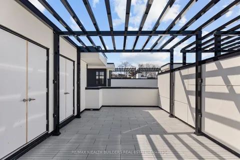 8 Mariners Pier Way, ON L3V 8P4