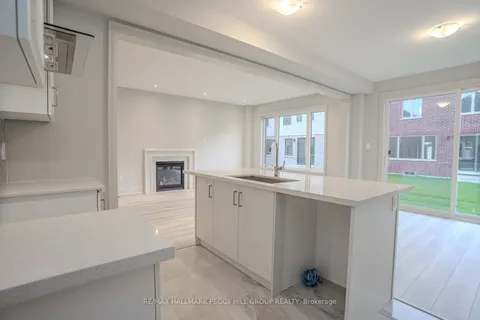 9 Amsterdam Drive, ON L9J 0Z4