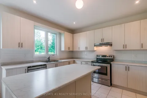 62 Kirby Avenue, ON L9Y 3Y8