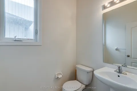 62 Kirby Avenue, ON L9Y 3Y8