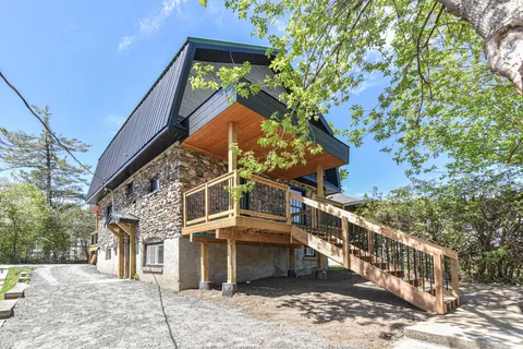 177 parkview Avenue, ON L3V 4M4