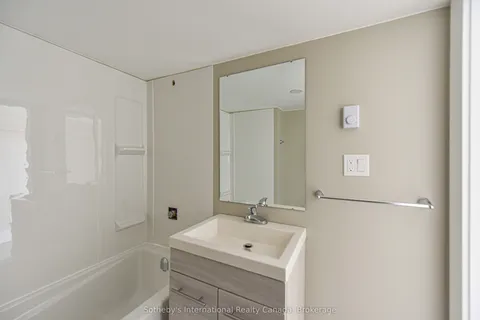 177 parkview Avenue, ON L3V 4M4