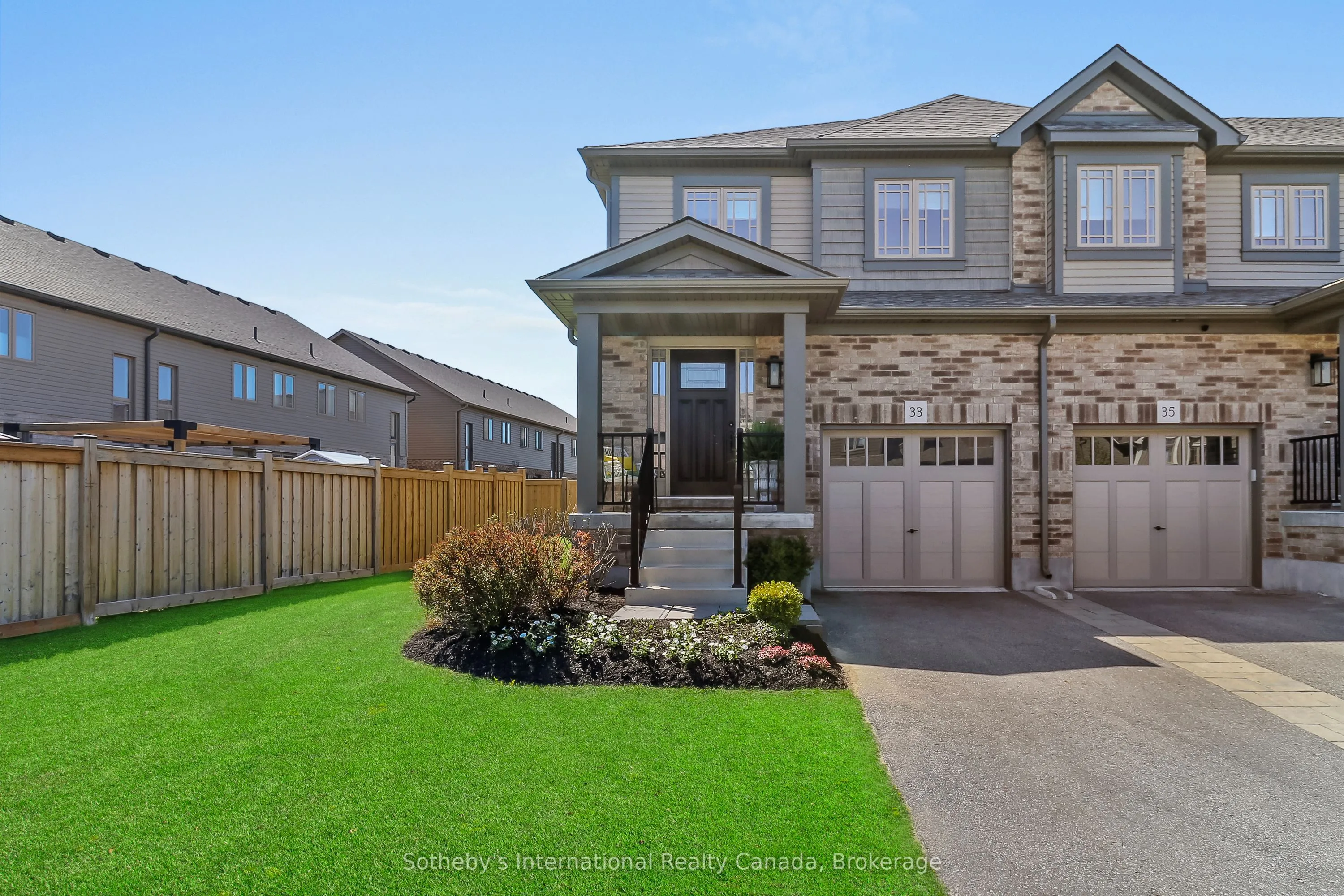 33 Foley Crescent, ON L9Y 3B7