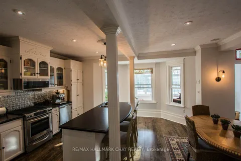 36 Shanty Bay Road, ON L4M 1C8