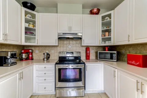 5 Northview Crescent, ON L4N 9T3
