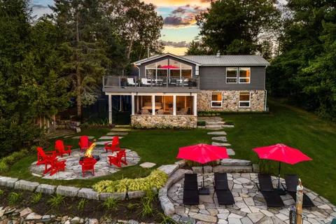 3352 Russell Drive, ON L0K 1S0