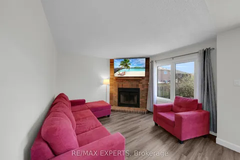 10 Wallace Drive, ON L4N 7E2