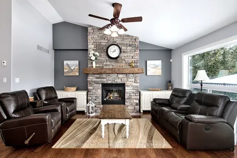 71 Broadview Street, ON L9Y 3Z1