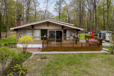 25 Tall Pines Drive, ON L9M 0H4