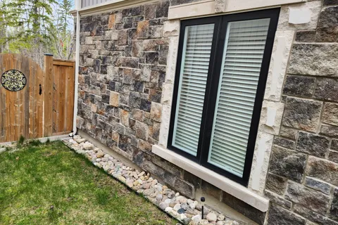 121 Allegra Drive, ON L9Z 0H5