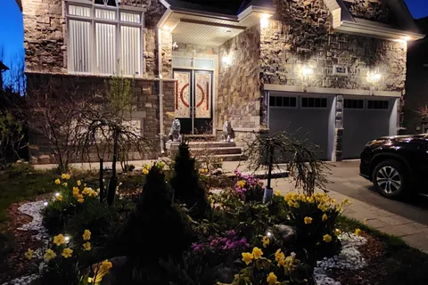 121 Allegra Drive, ON L9Z 0H5