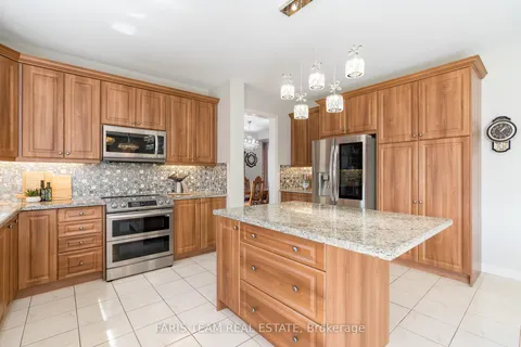19 McIsaac Drive, ON L9X 2A2