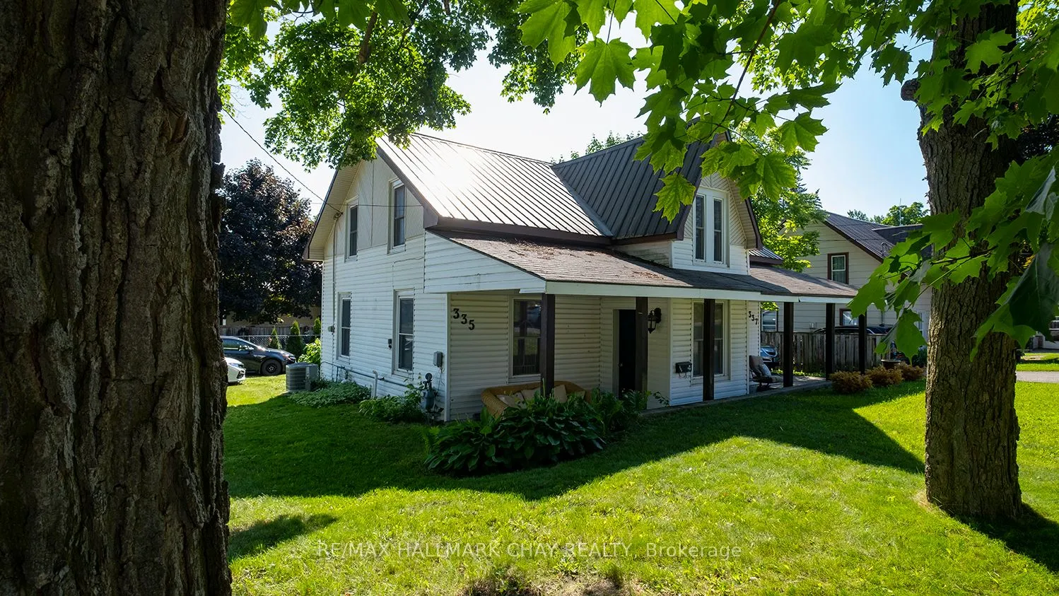 335 RUSSELL Street, ON L4R 3A5