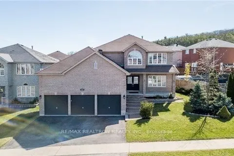 416 Mapleton Avenue, ON L4N 0Z9
