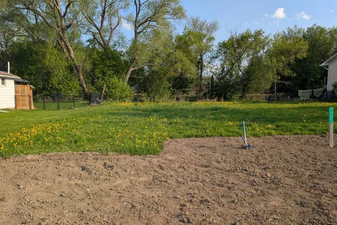 323 SUNNIDALE Street, ON L0M 1S0