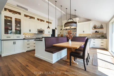 183 Lakeshore Road, ON L0L 2E0