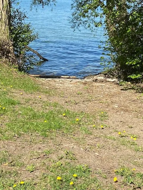 1805 Lakeshore Drive, ON L0K 1B0