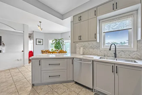 66 Penvill Trail, ON L4N 5C5