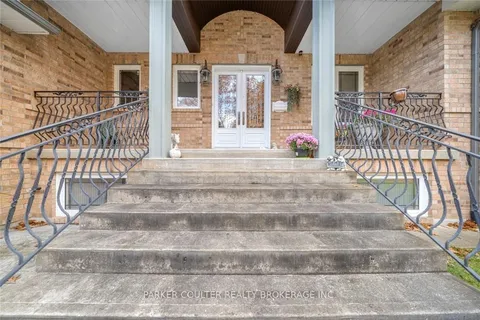 7 Sherwood Crescent, ON L0L 2J0