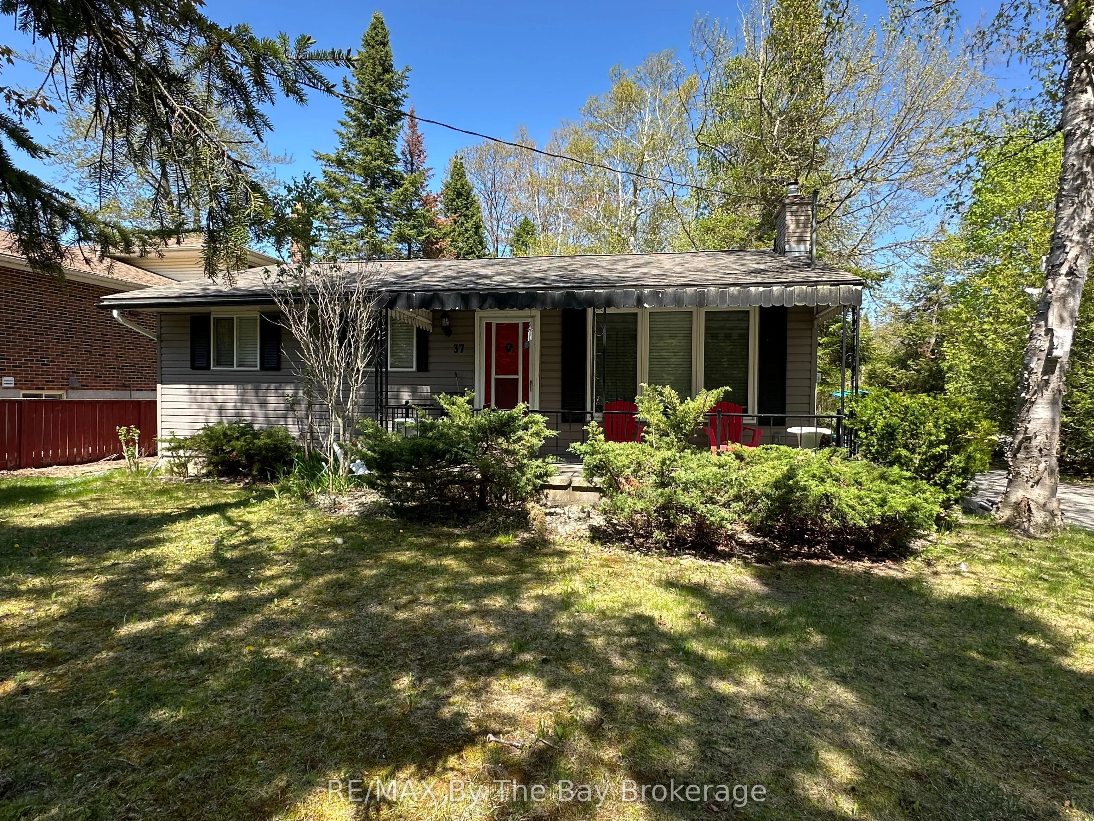 37 37th Street, ON L9Z 2B6
