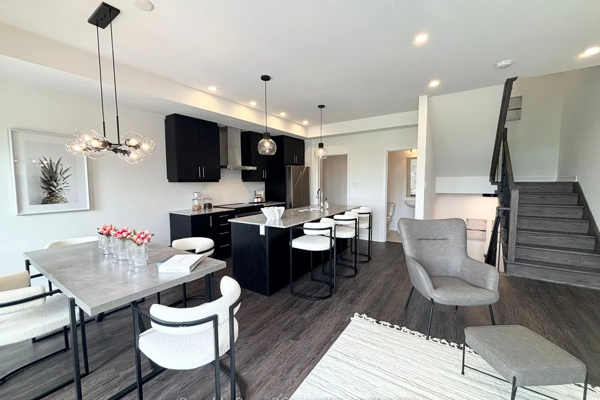 150 Elgin Street, ON L3V 8P7