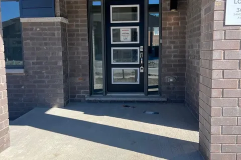3063 Sandy Acres Avenue, ON L3V 6H3
