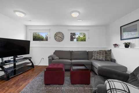 20 Chippawa Court, ON L4M 5N8