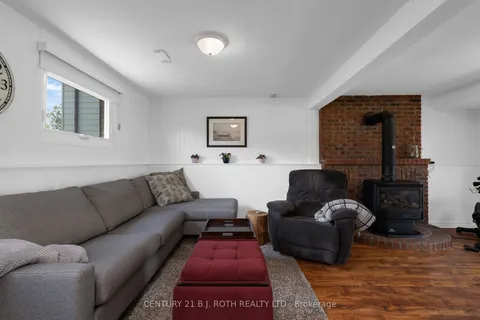 20 Chippawa Court, ON L4M 5N8