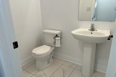 7 Dunes Drive, ON L9Z 0J1