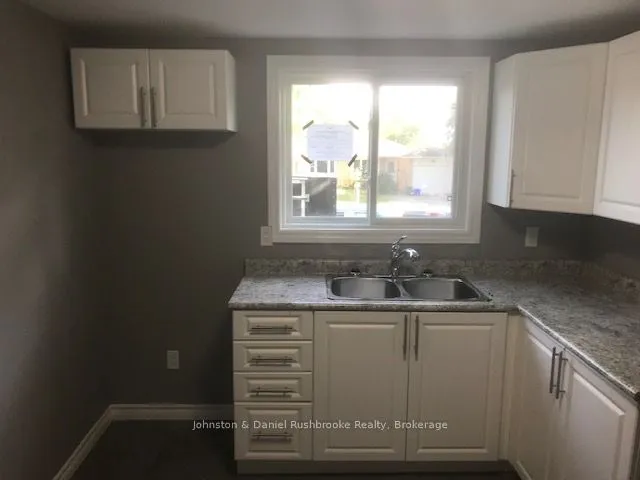 28 Grove Street, ON L4M 2N7