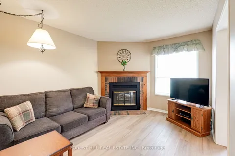 44 Quance Street, ON L4N 7M3