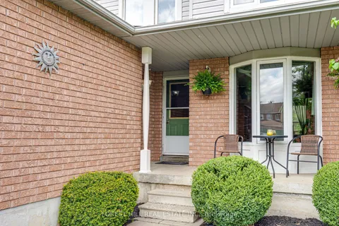 44 Quance Street, ON L4N 7M3