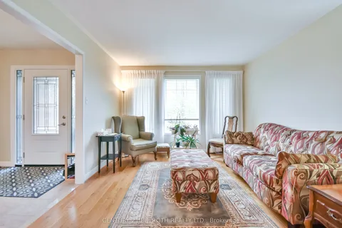 77 Sun King Crescent, Barrie, ON L4M 7K4