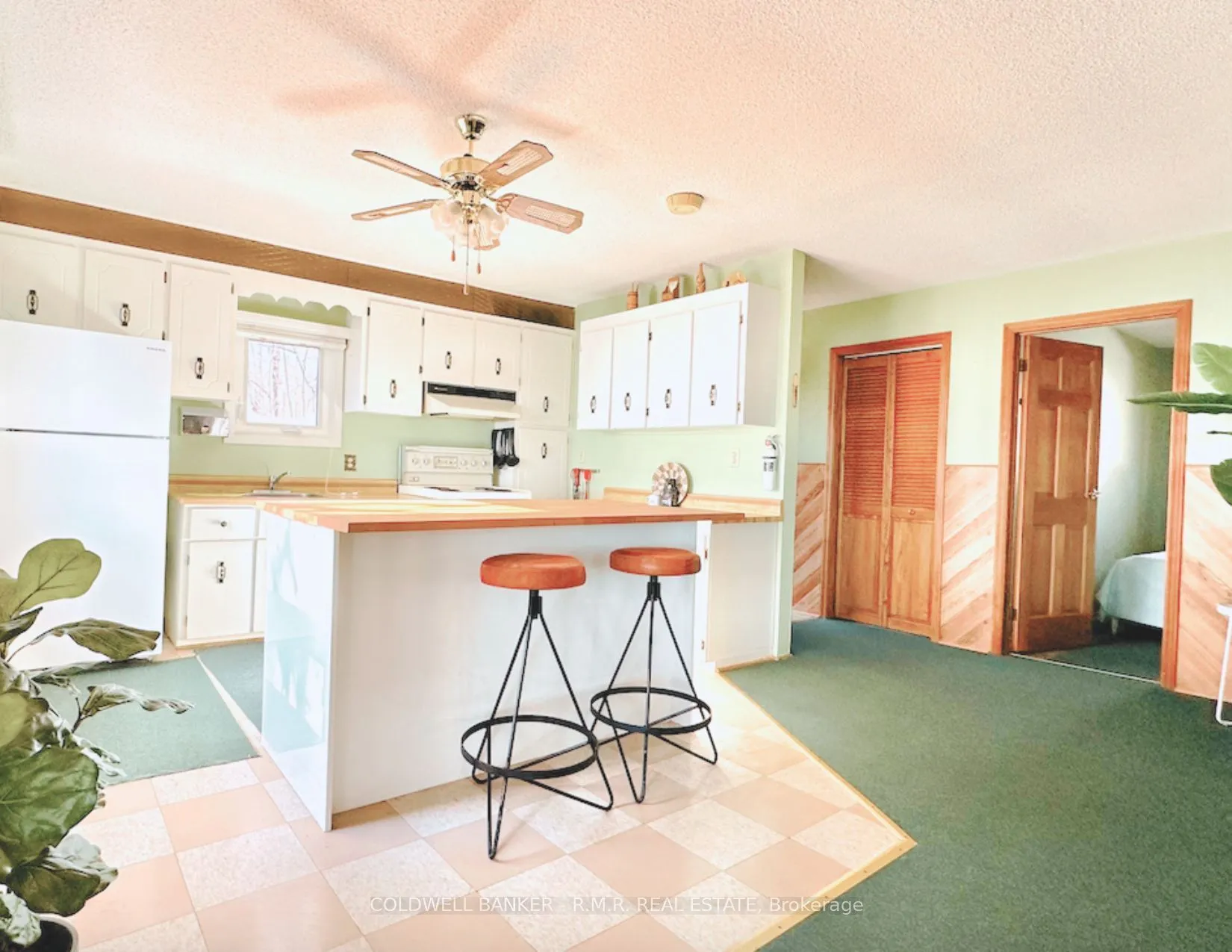 3493 Southwood Beach Boulevard, ON L0K 2B0
