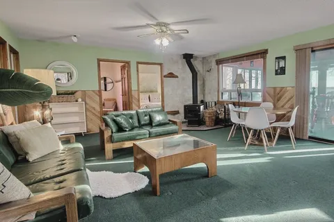 3493 Southwood Beach Boulevard, ON L0K 2B0