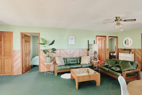 3493 Southwood Beach Boulevard, ON L0K 2B0