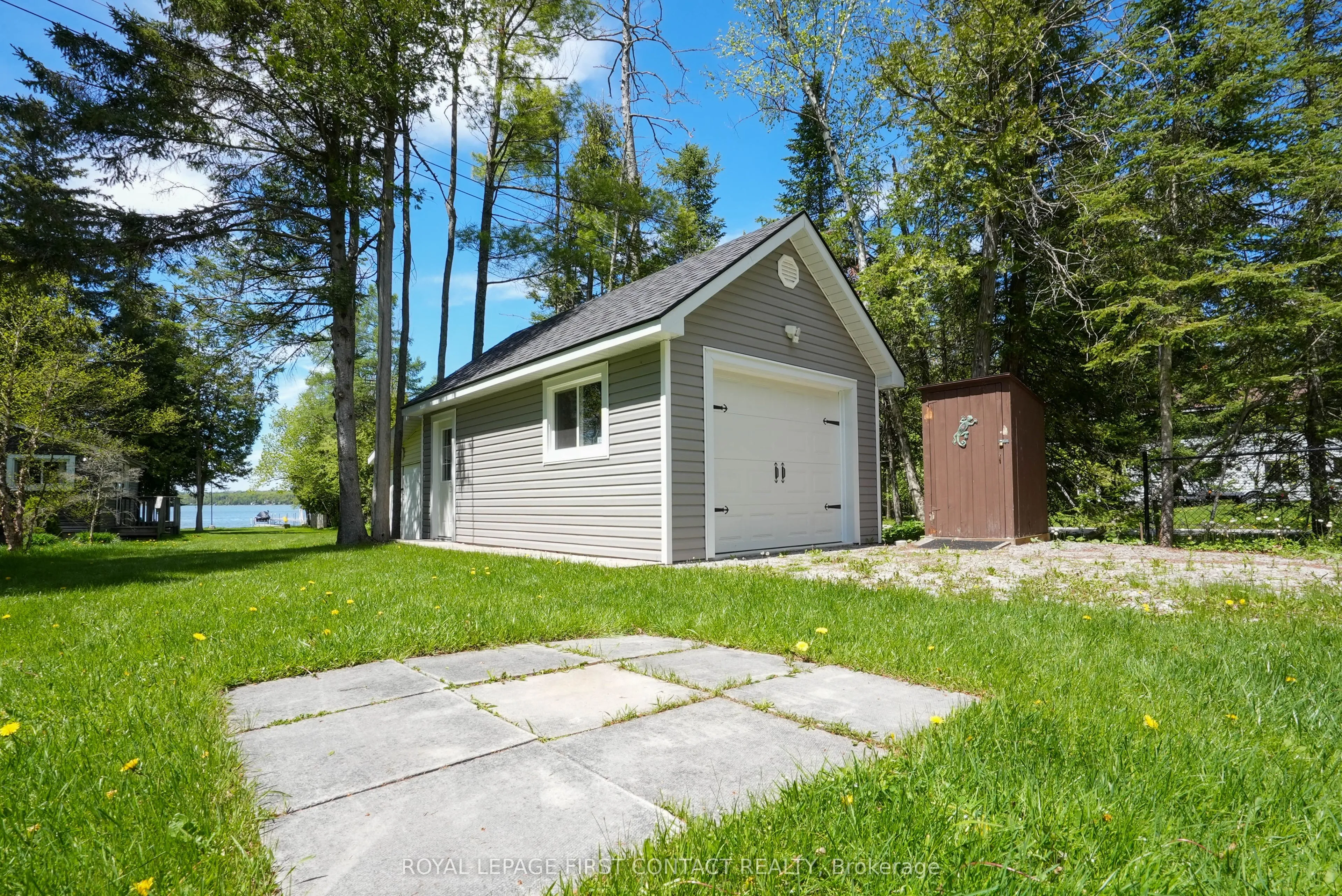 8 Buttercup Lane, ON L0L 1P0