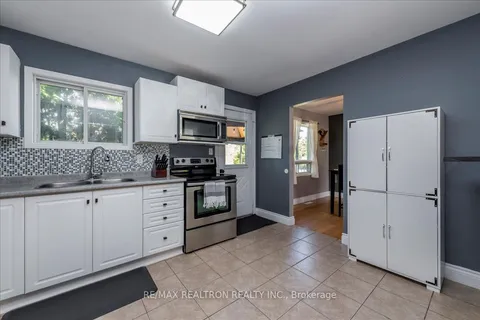 3974 Horseshoe Valley Road, ON L0L 1Y0