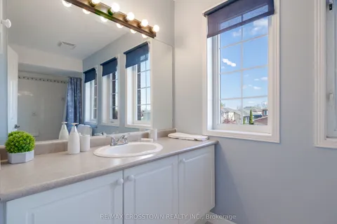 10 Wice Road, Barrie, ON L4N 8R9