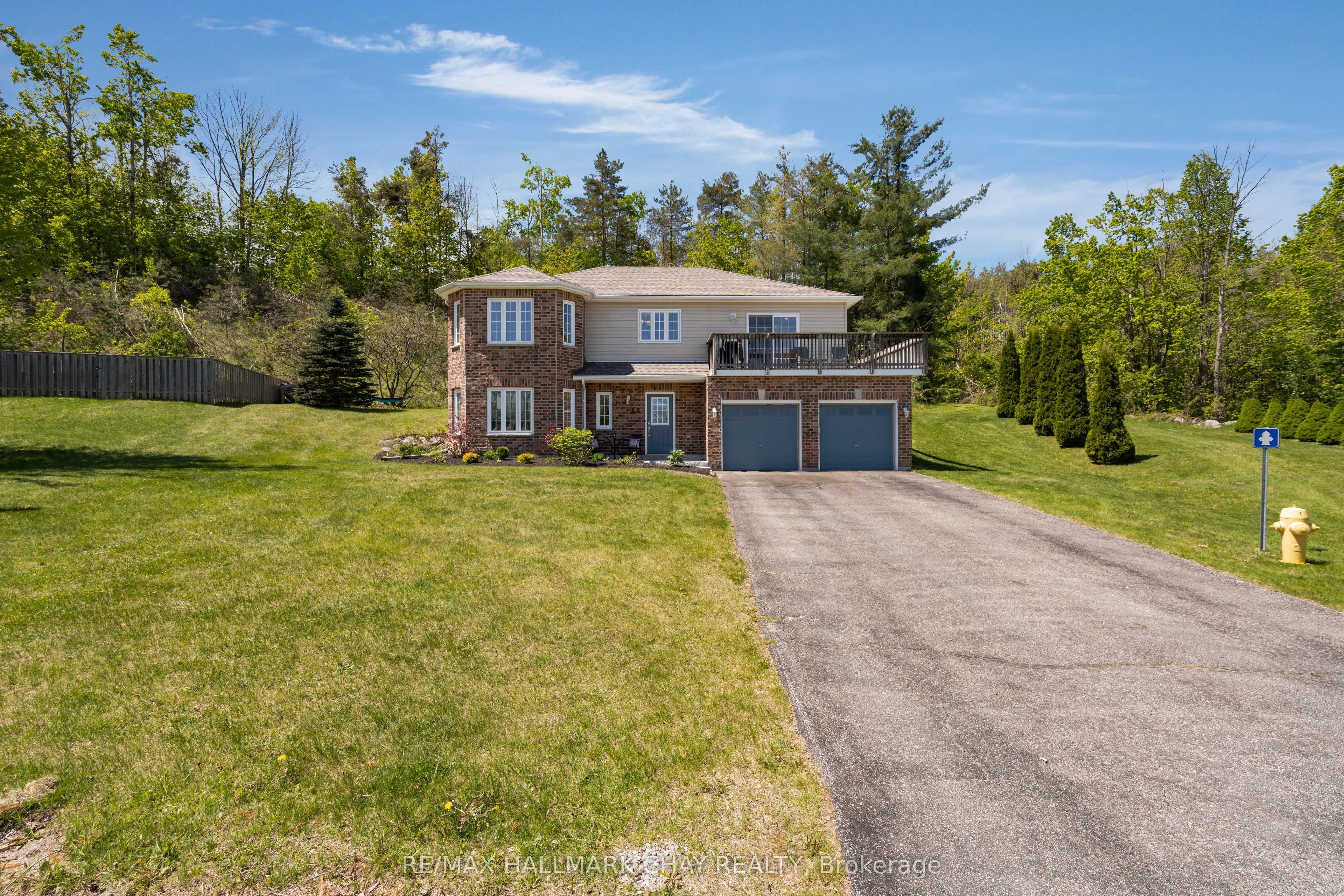 8 Ash Court, ON L0K 1E0