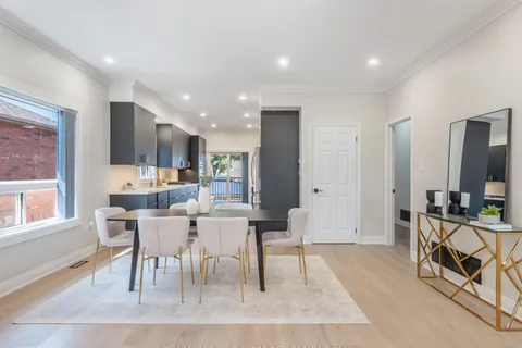 258 Livingstone Street, ON L4M 6N6