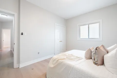 258 Livingstone Street, ON L4M 6N6