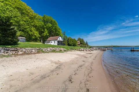 437 Champlain Road, ON L9M 1S5