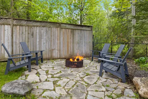 8302 POPLAR Side Road, ON L9Y 3Y9