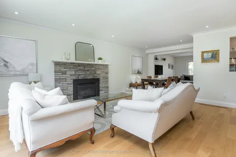 296 Codrington Street, ON L4M 1S8